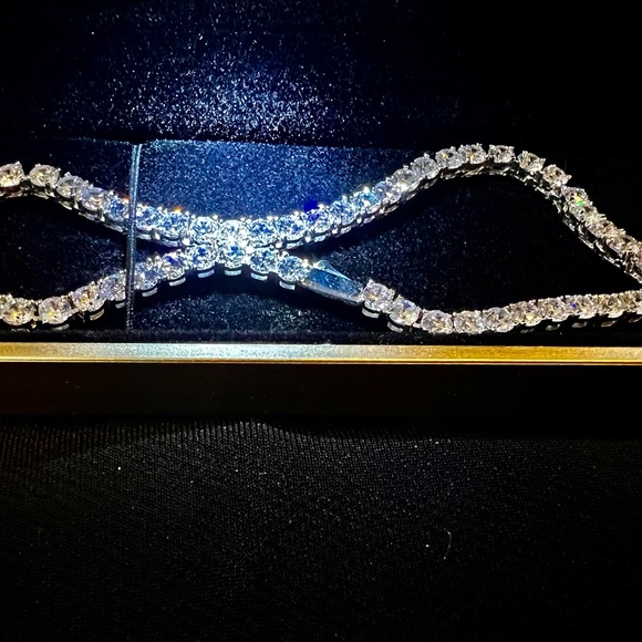 New 18k White Gold 10CT Moissanite Diamond Necklace - Picture 3 of 7